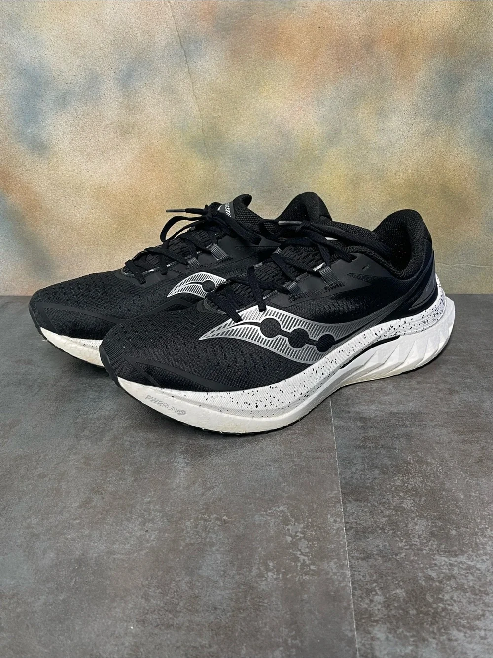 Saucony Endorphin Speed 4 Men’s Black/White Running Shoes Size 11.5